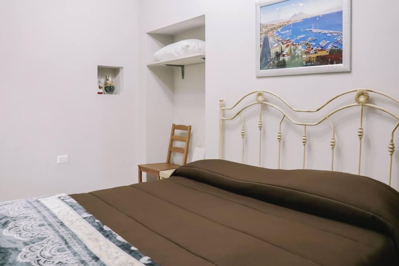 Holiday-Caroline Apartment ปอมเปอี ภายนอก รูปภาพ