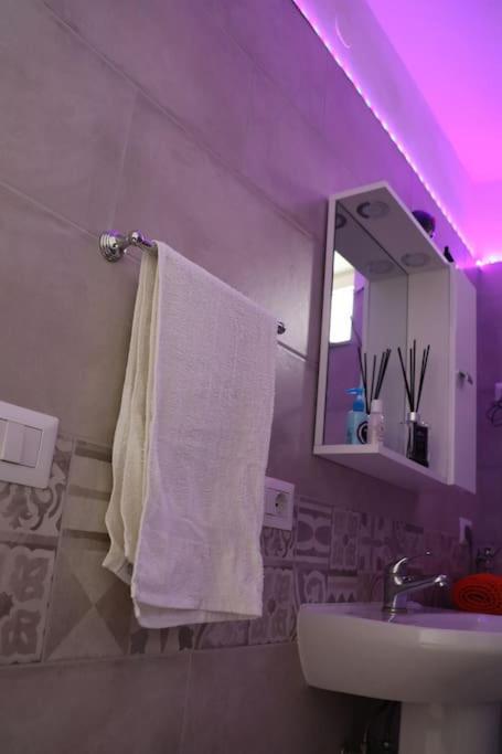 Holiday-Caroline Apartment ปอมเปอี ภายนอก รูปภาพ